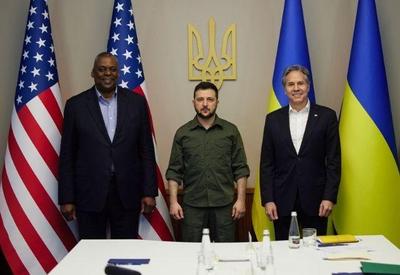 EUA reforçam apoio à Ucrânia e afirmam que Rússia está falhando
