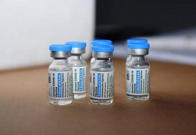 Anvisa recebe documentos e libera doses da vacina da Janssen
