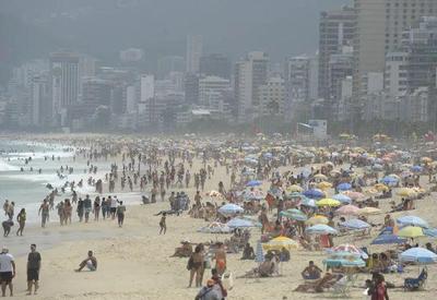 Prefeitura do Rio de Janeiro proíbe recipientes de vidro nas praias