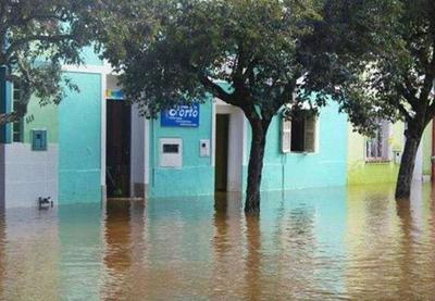 Governo libera R$ 2,5 milhões para socorrer municípios atingidos por chuvas