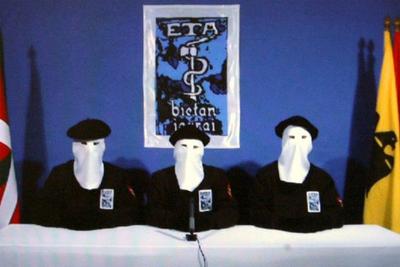 Grupo terrorista ETA anuncia o fim da organização 