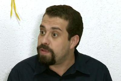 Guilherme Boulos depõe sobre ocupação em tríplex do Guarujá