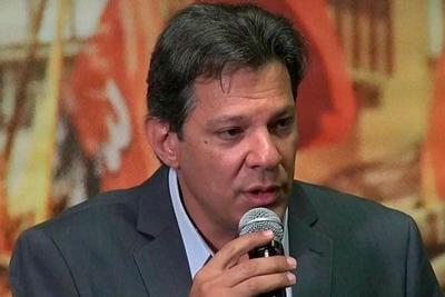 Haddad diz que aceita debater com Bolsonaro até em uma enfermaria