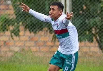 Tragédia em campo: atleta de 21 anos morre após colisão durante jogo no Peru