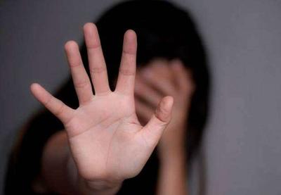 Homem é acusado de estuprar e engravidar filha de 15 anos