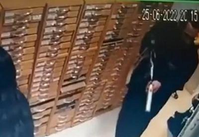 Tiroteio causa terror em assalto a joalherias de shopping em Campinas (SP)