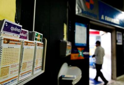 Homem é preso suspeito de aplicar golpe de R$ 135 mil em idosa com bilhete de loteria