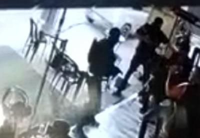 Homem é executado dentro de bar na zona oeste do RJ