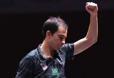 Hugo Calderano vence chinês e vai disputar final histórica no mundial de tênis de mesa
