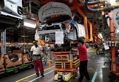 Produção industrial no Brasil recua em 0,4% em junho