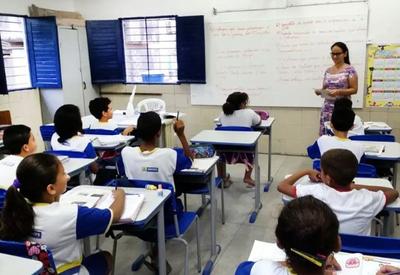 Licenças de professores para tratamento de doenças mentais crescem 14% em São Paulo