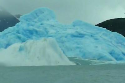 Iceberg gigante se desprende na Antártida