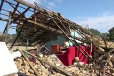 Idosa tem casa demolida após briga com vizinho na Bahia