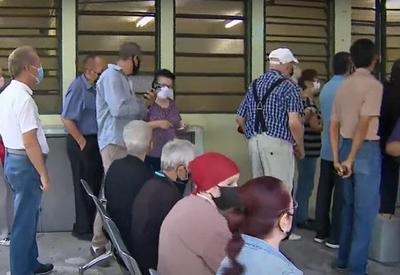 São Paulo (SP) inicia vacinação a idosos de 75 e 76 anos