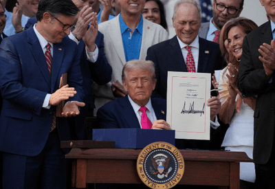 Trump sanciona lei orçamentária que corta impostos e aumenta gastos