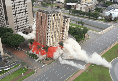 Torre Palace: primeiro hotel de luxo de Brasília é implodido; assista ao momento