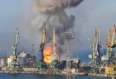Ucrânia afirma ter destruído grande navio de guerra russo em Berdyansk