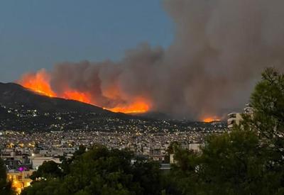 Incêndios florestais chegam à Grécia