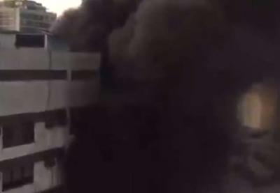 Incêndio atinge hospital no Rio e pacientes são retirados às pressas