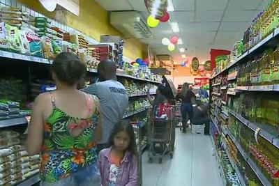 Inflação desacelera em relação a julho