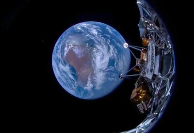 A caminho da Lua, módulo Odysseus tira selfies da Terra