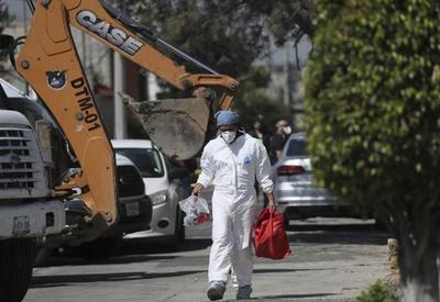 Polícia encontra 3.787 pedaços de ossos em casa de serial killer no México