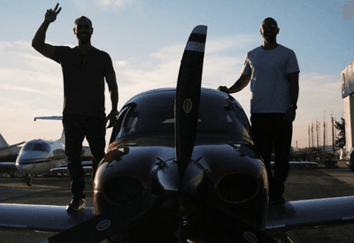 Irmãos katoosh trocam o mar pelos céus e anunciam volta ao mundo de avião
