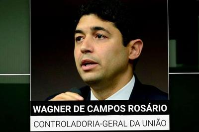 Jair Bolsonaro anuncia que vai manter ministro da gestão Temer à frente da CGU