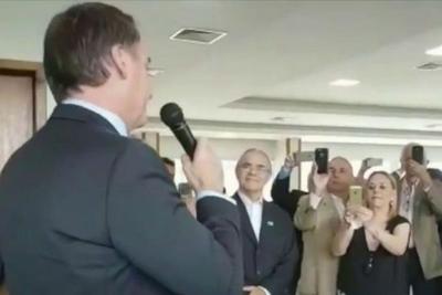 Jair Bolsonaro se reúne com bancada de partidos em Brasília 