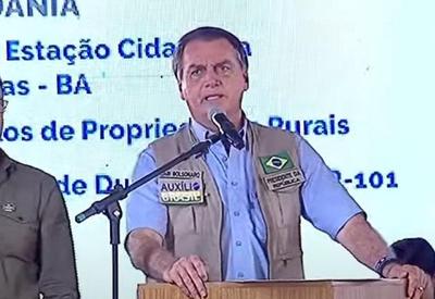 Na Bahia, Bolsonaro culpa a seca pelo aumento da energia