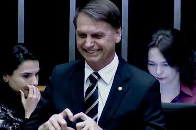 Jair Bolsonaro analisa nomes que possam completar o ministério do novo governo