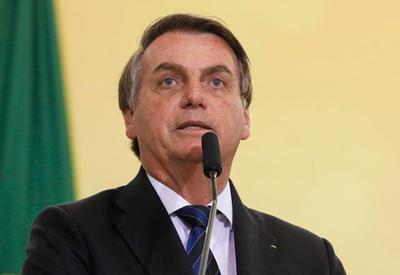 A uma semana de deixar governo, Bolsonaro publica mensagem de Natal