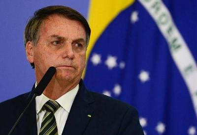 Relator vota para tornar Bolsonaro inelegível e julgamento no TSE é suspenso