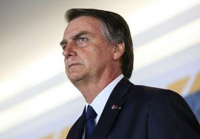 Jair Bolsonaro diz que novo teste deu negativo para coronavírus