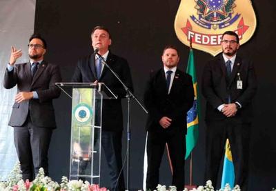 Atual ministro da Justiça é "muito melhor" que Moro, diz Bolsonaro
