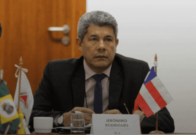 Governador da Bahia diz que Bolsonaro e seus eleitores devem "ir para vala" e ex-presidente cobra ação do STF 