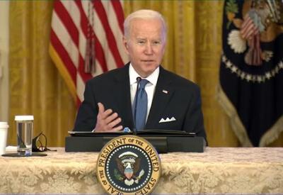 Vídeo: Biden xinga repórter sem perceber que estava com microfone aberto