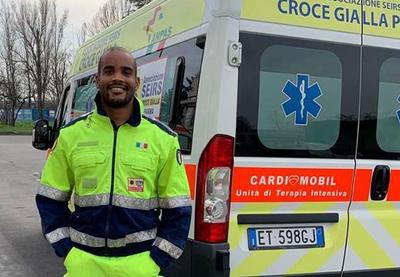 Jogador de rugby dirige ambulância 13 horas por dia para ajudar na luta contra a COVID-19 na Itália