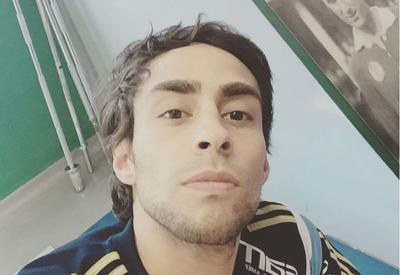 Valdívia, ex-Palmeiras, é preso acusado de abuso sexual no Chile