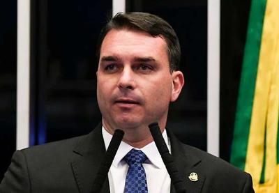 Justiça acata pedido de habeas corpus e dá foro especial a Flávio Bolsonaro