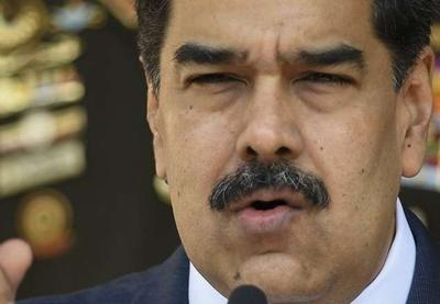 Justiça dos EUA acusa Maduro de narcoterrorismo e oferece recompensa