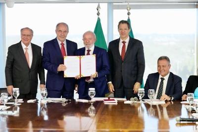 Governo anuncia linha de crédito de R$ 12 bilhões para 'indústria 4.0'