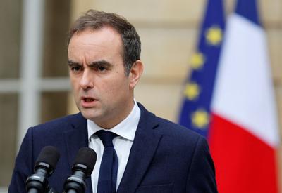 Macron reconduz Lecornu ao cargo de primeiro-ministro 4 dias após renúncia