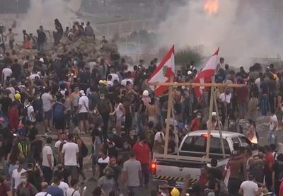 Líbano tem crise política quatro dias após explosão em porto