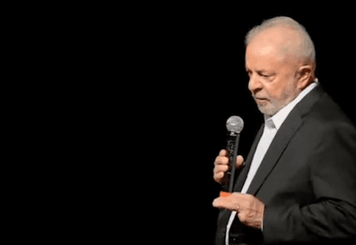 Poder Expresso: Lula critica "papel humilhante" de militares