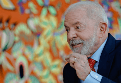 "Que cada macaco fique no seu galho", afirma Lula sobre independência dos poderes