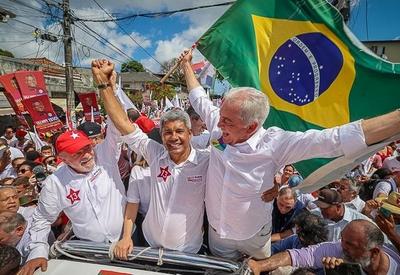 Em Salvador, Lula pede votos a Jerônimo Rodrigues e ataca Bolsonaro
