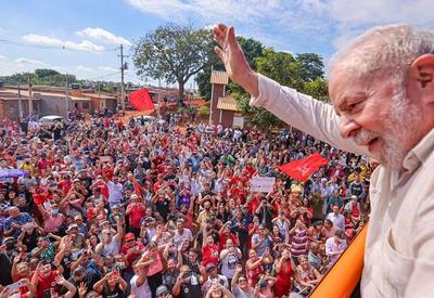 Lula: "Tentaremos evitar que os Correios e Eletrobras sejam privatizadas"