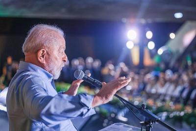 Lula diz que ato a favor de Bolsonaro na avenida Paulista foi “grande”