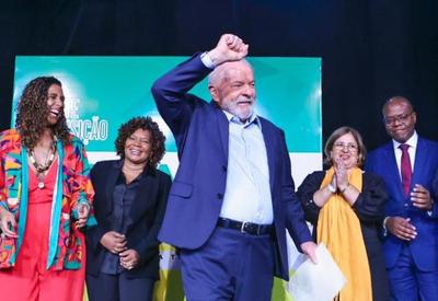 Com Orçamento e metade da equipe, Lula ganha respiro a dez dias da posse